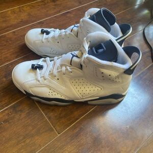 Jordan 6 vi midnight navy size 9